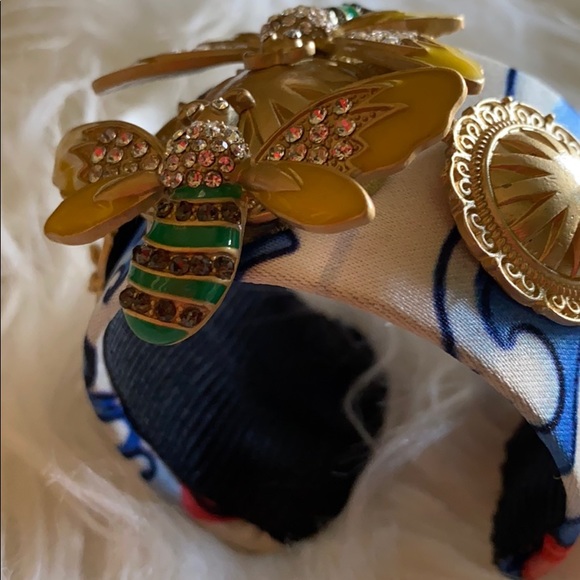 Bbbbbeeeeesssssss🐝 Cuff - Picture 4 of 6